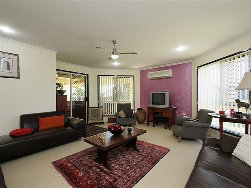 18 Dustwill Street, Eimeo QLD 4740