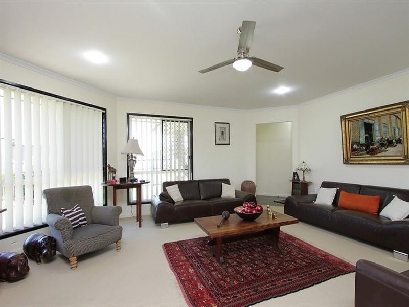 18 Dustwill Street, Eimeo QLD 4740