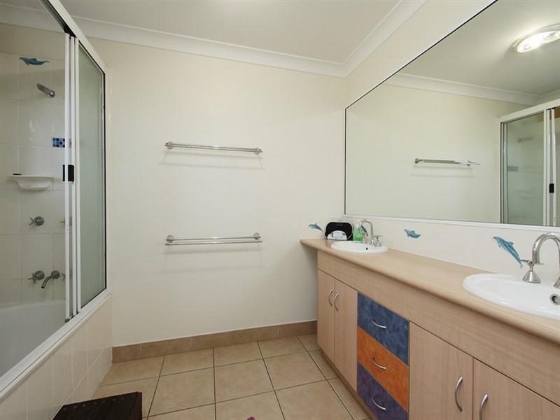 7 Polly Crescent, Richmond QLD 4740