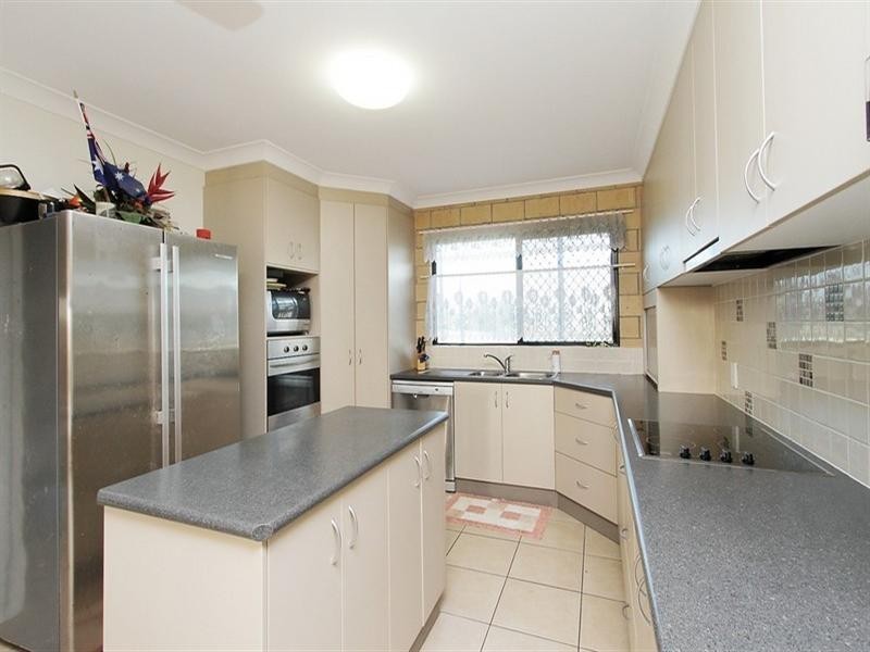 7 Polly Crescent, Richmond QLD 4740