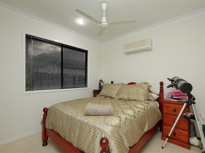 16 Beachside Place, Shoal Point QLD 4750