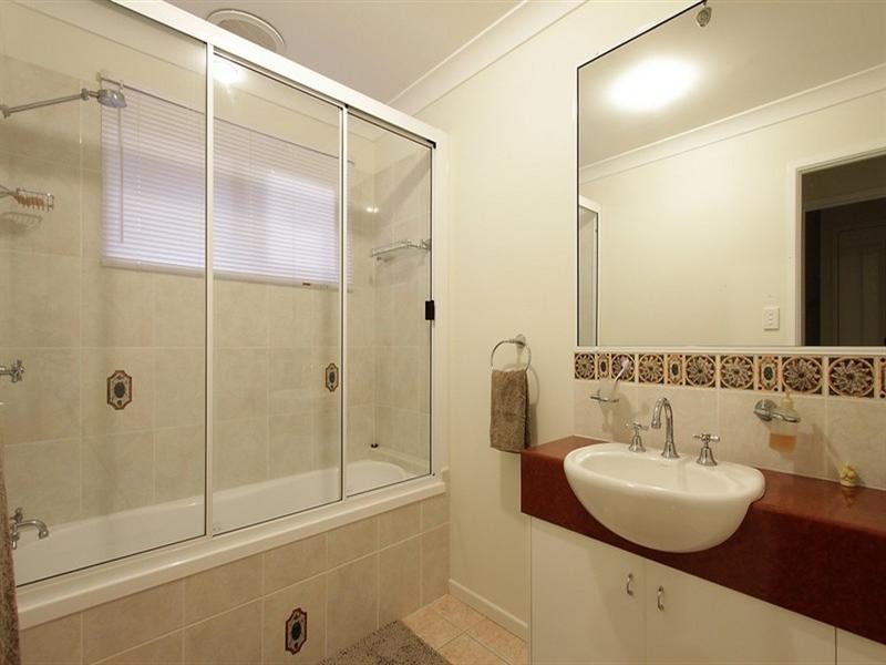 16 Beachside Place, Shoal Point QLD 4750