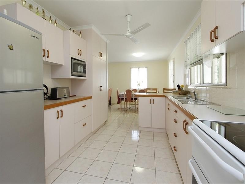 2 Mengel Street, South Mackay QLD 4740