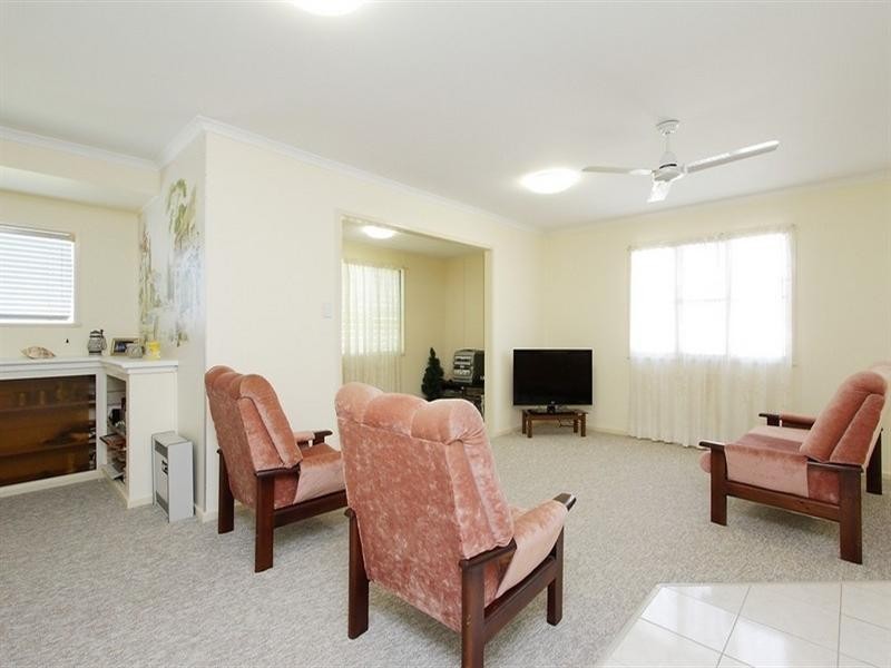 2 Mengel Street, South Mackay QLD 4740