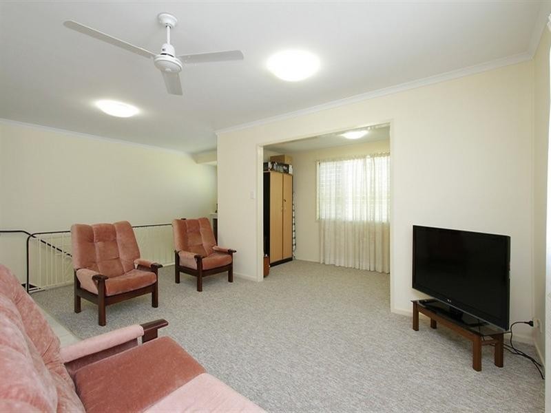 2 Mengel Street, South Mackay QLD 4740