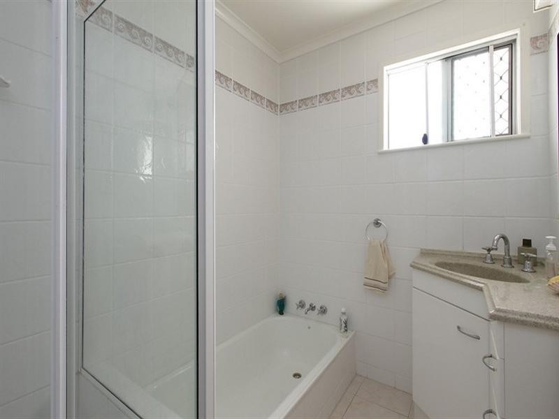 2 Mengel Street, South Mackay QLD 4740
