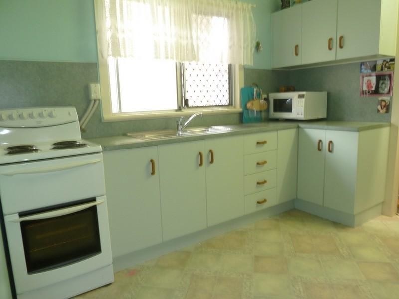 17 Bannister Street, South Mackay QLD 4740