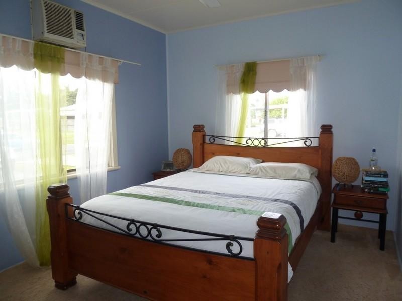 17 Bannister Street, South Mackay QLD 4740