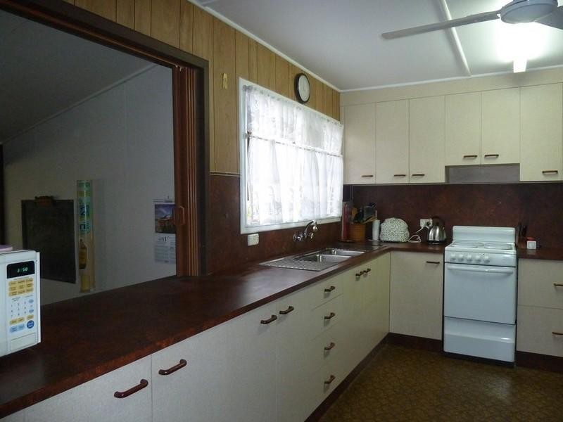 8 Clements Street, South Mackay QLD 4740