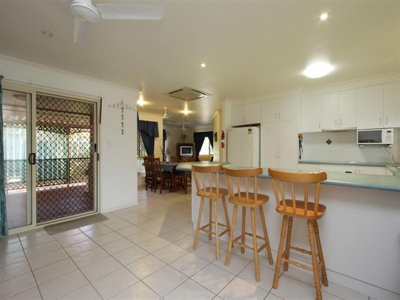 8 Marine Parade, Bucasia QLD 4750