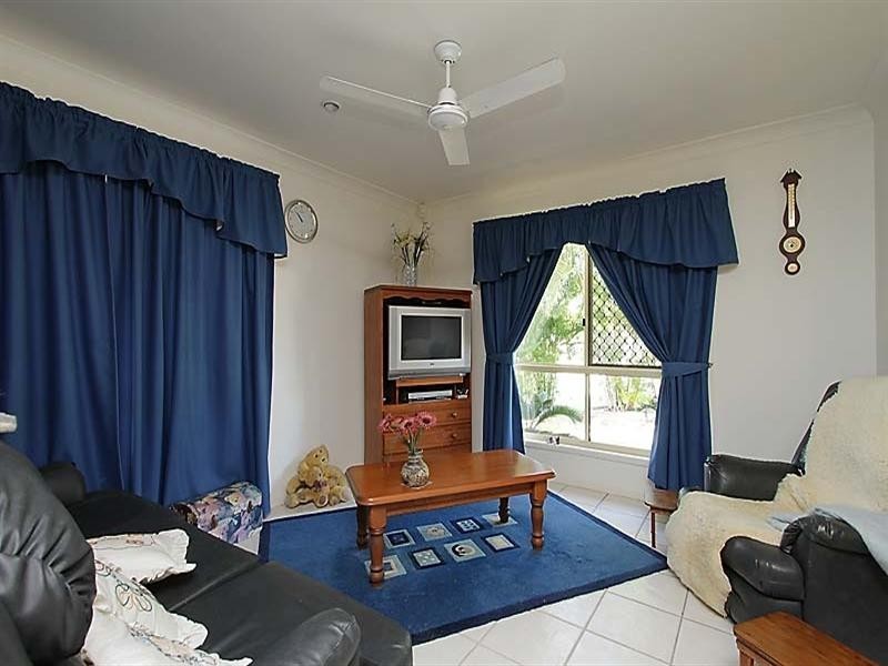 8 Marine Parade, Bucasia QLD 4750