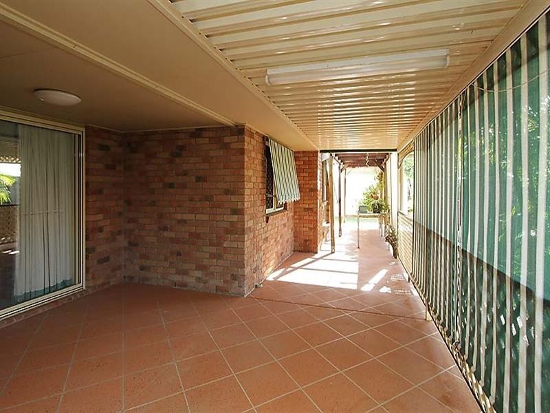 8 Marine Parade, Bucasia QLD 4750