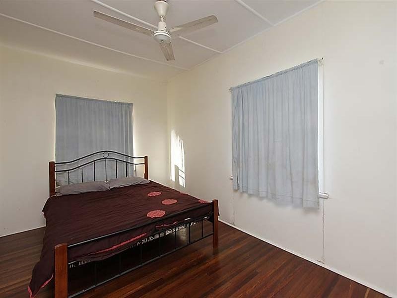 11 Manuel Street, North Mackay QLD 4740