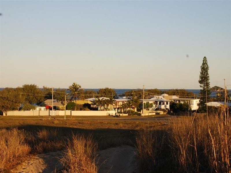 48 Pelican Street, Slade Point QLD 4740