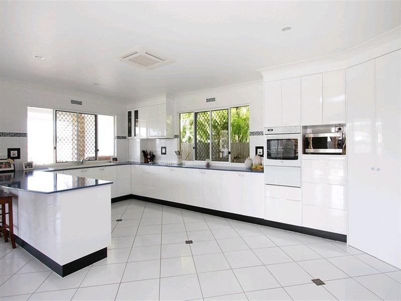 14 Portside Place, Shoal Point QLD 4750