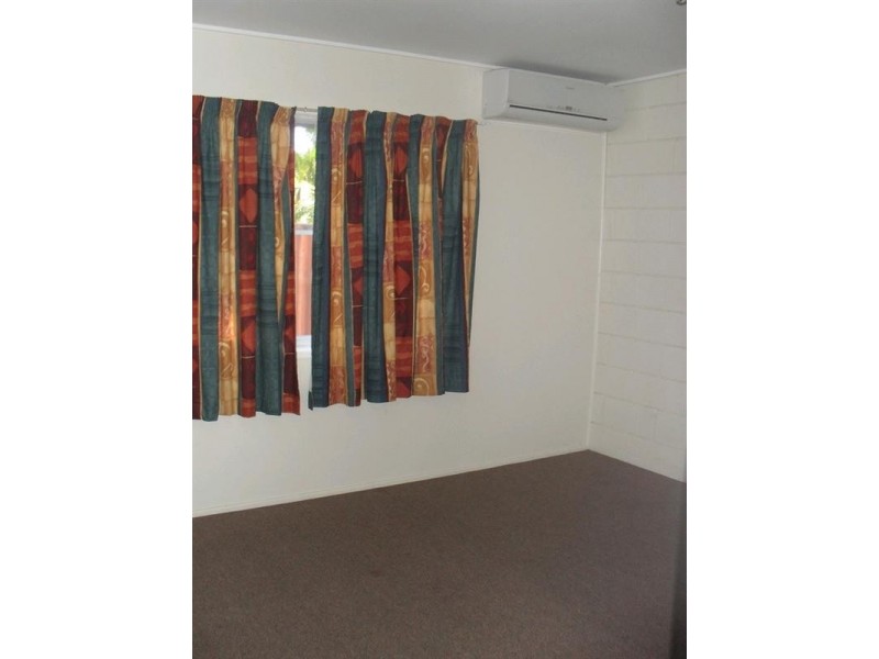 2/42 Keswick Avenue, Slade Point QLD 4740