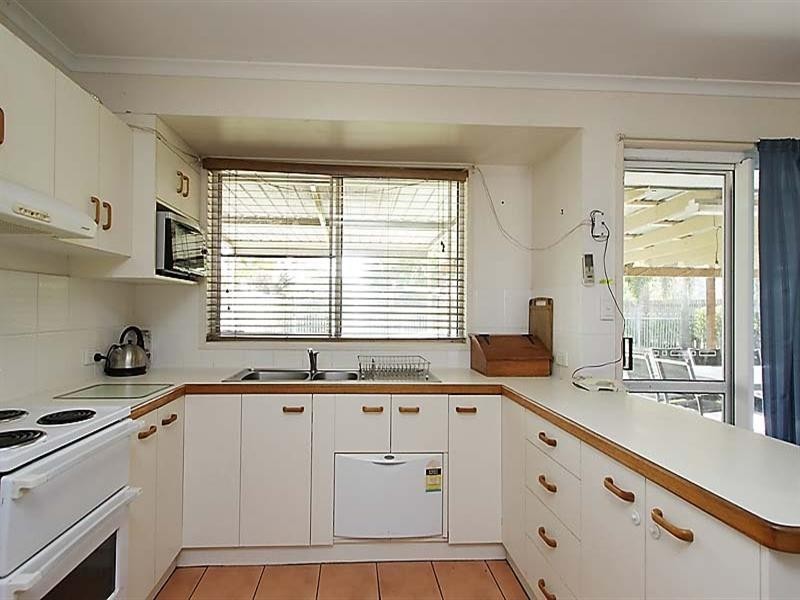 18 Ben Nevis Street, Beaconsfield QLD 4740