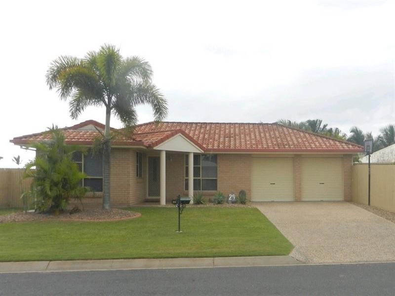 29 Caledonian Drive, Beaconsfield QLD 4740