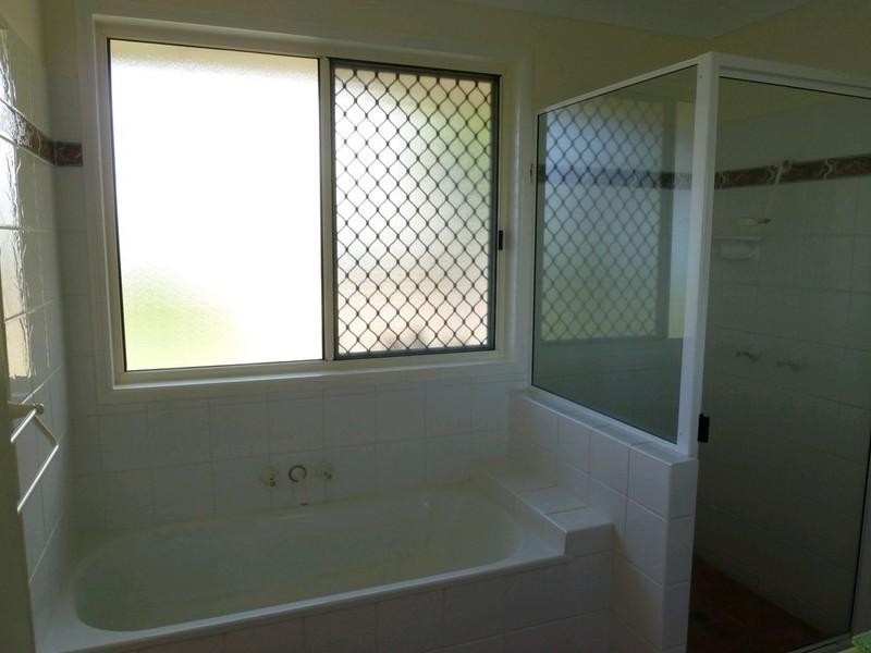 7 Chelsea Crescent, Glenella QLD 4740