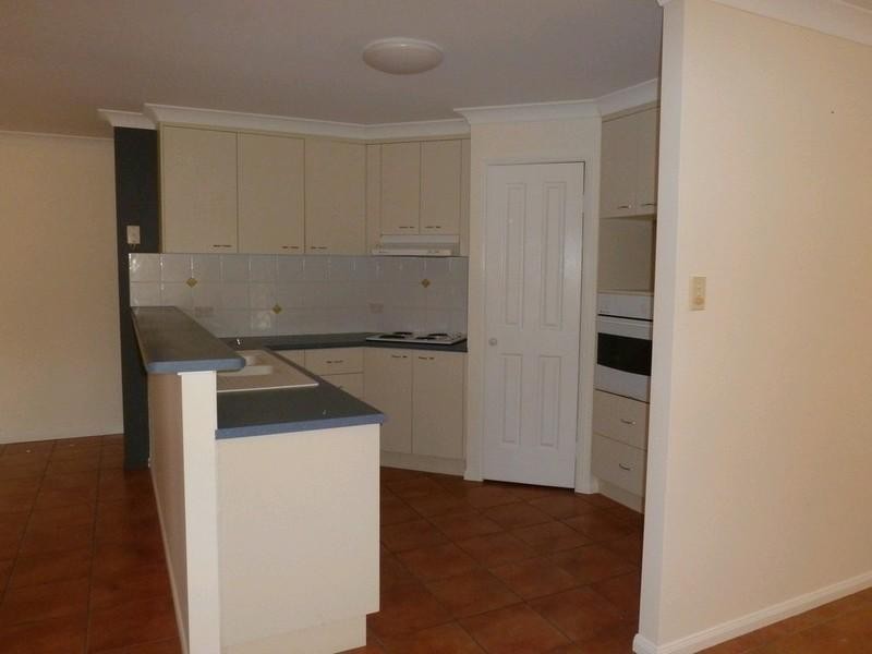 7 Chelsea Crescent, Glenella QLD 4740