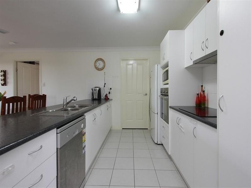 24 Debbiesue Drive, Mount Pleasant QLD 4740