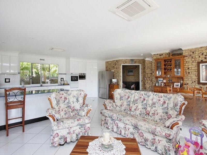 14 Portside Place, Shoal Point QLD 4750