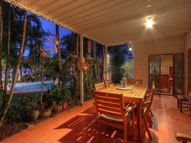 24 Binnington Esplanade, East Mackay QLD 4740