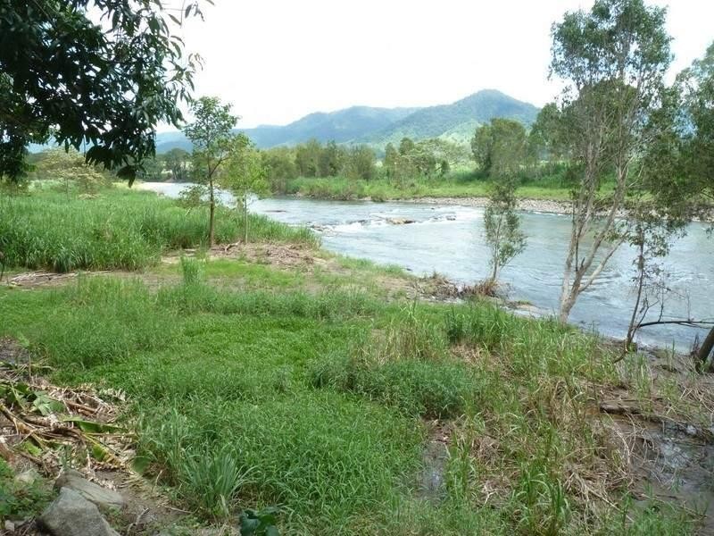 45 Anzac Parade, Finch Hatton QLD 4756