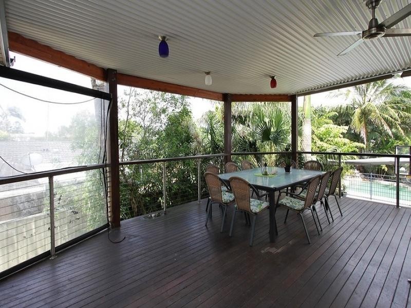 14 Binnington Esplanade, East Mackay QLD 4740