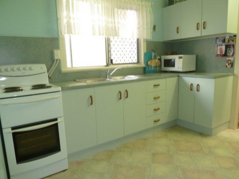 17 Bannister Street, South Mackay QLD 4740