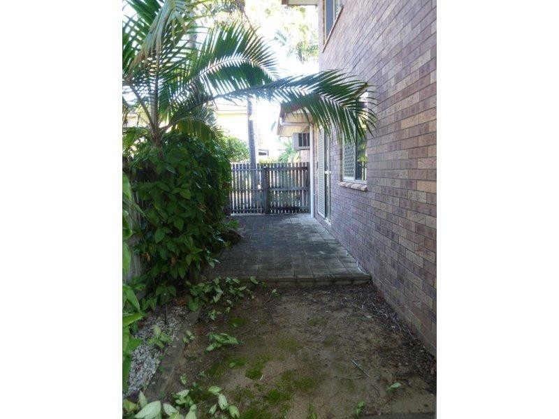 2/27 Romeo Street, Mackay QLD 4740