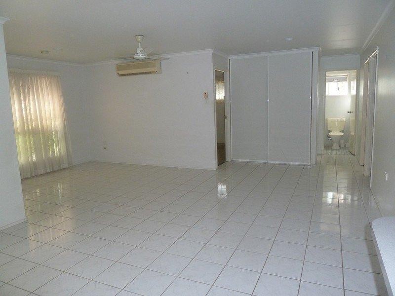 2/29 Creek Street, Walkerston QLD 4751