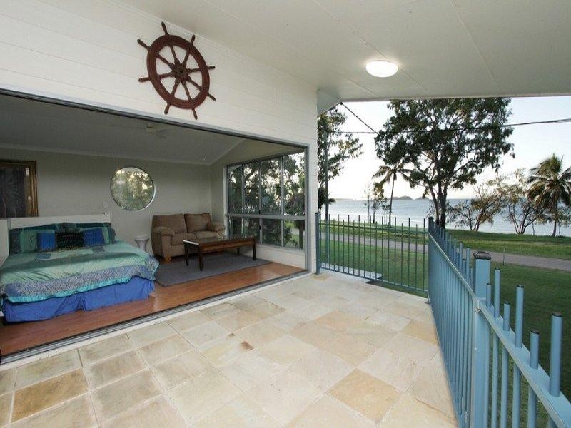1 Poinciana Avenue, Seaforth QLD 4741