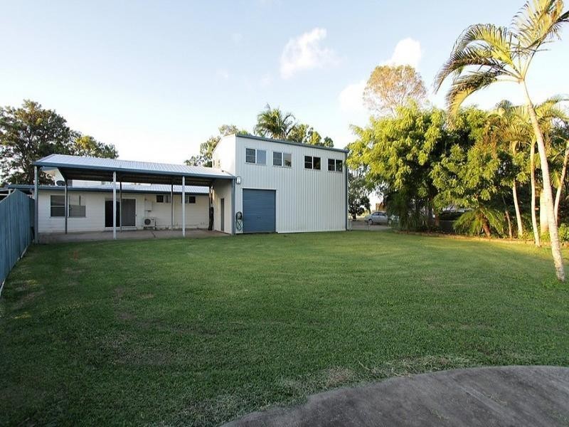 1 Poinciana Avenue, Seaforth QLD 4741
