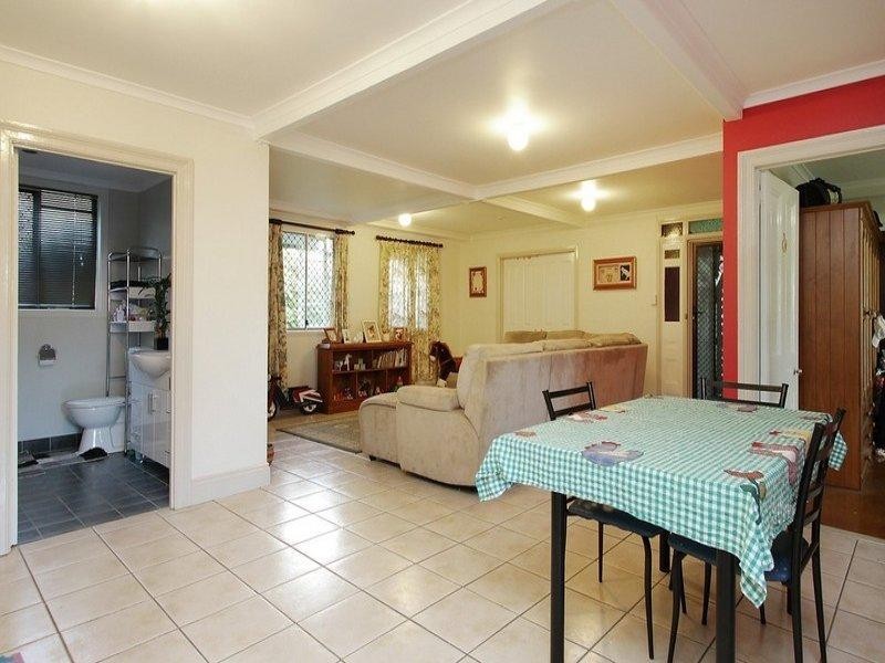 11 Park Street, East Mackay QLD 4740