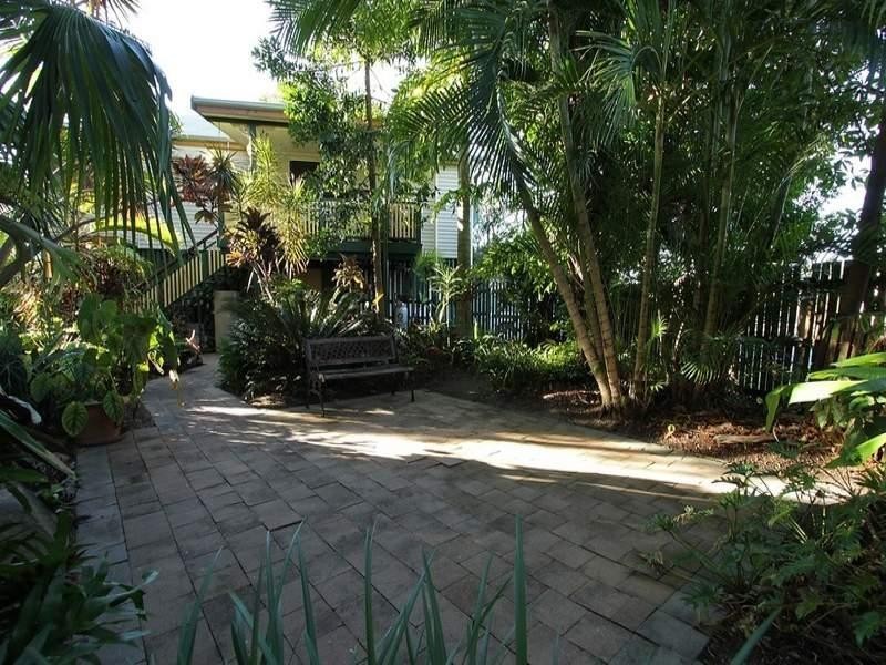 11 Park Street, East Mackay QLD 4740
