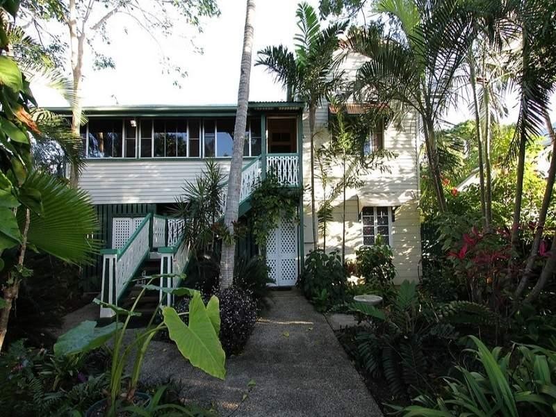 11 Park Street, East Mackay QLD 4740