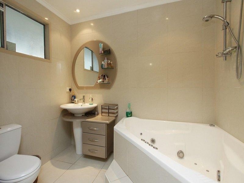 1 Poinciana Avenue, Mackay QLD 4740