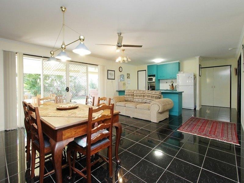 18 Dustwill Street, Eimeo QLD 4740