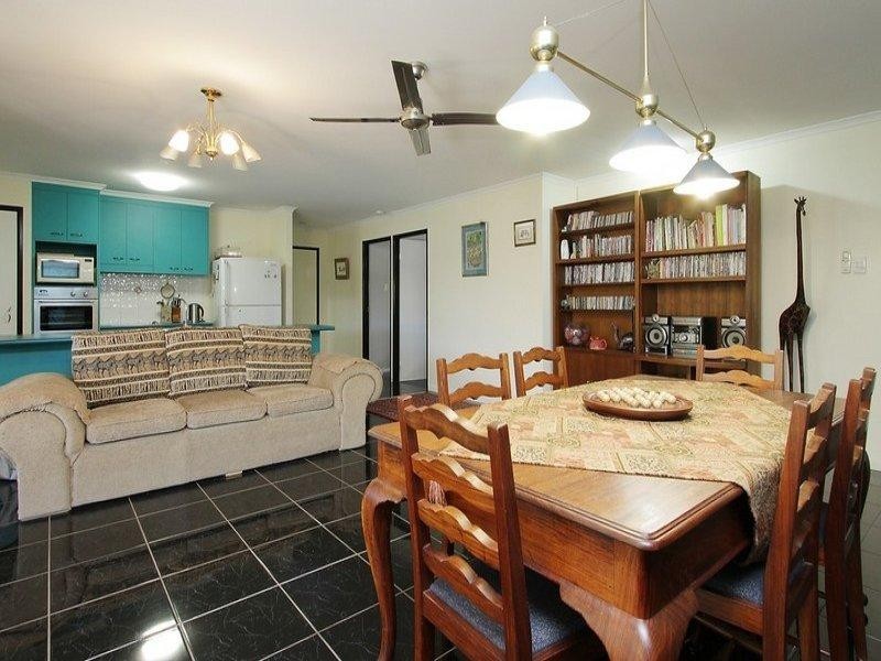 18 Dustwill Street, Eimeo QLD 4740