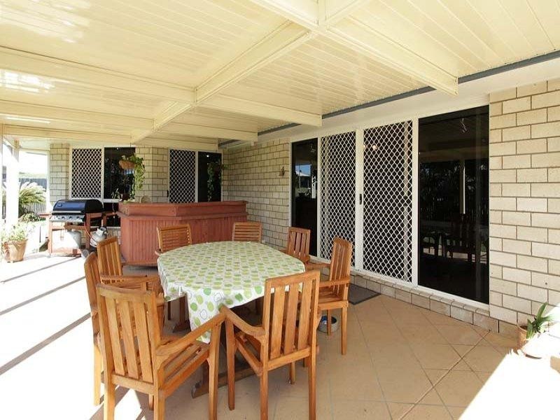 18 Dustwill Street, Eimeo QLD 4740
