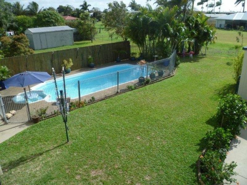 27 Downing Street, Ooralea QLD 4740
