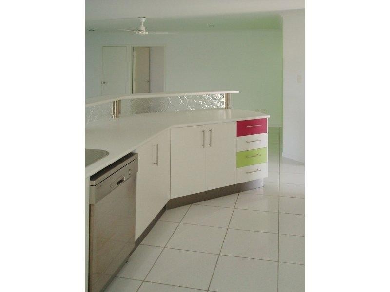 9 Leichardt Way, Andergrove QLD 4740