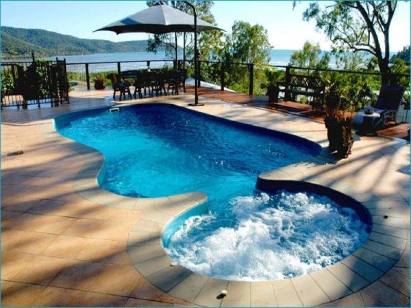 7 Rollinson Road, Mackay QLD 4740