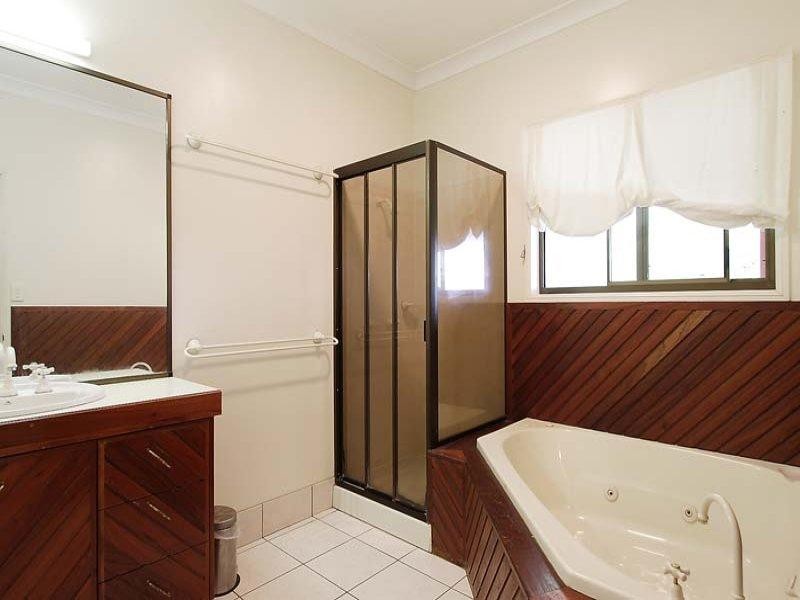 25 Gravinos Road, Walkerston QLD 4751