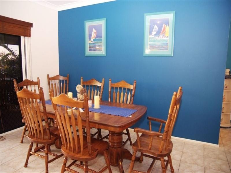 10 Hawk Street, Slade Point QLD 4740