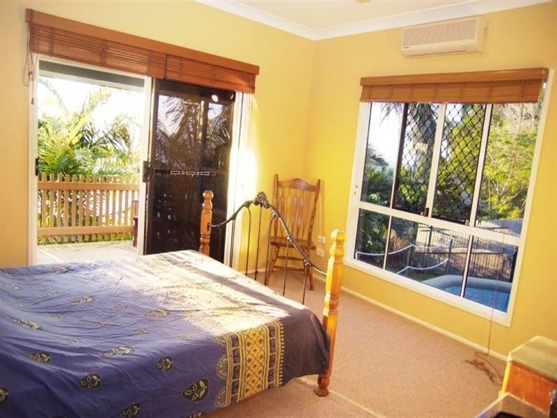 10 Hawk Street, Slade Point QLD 4740