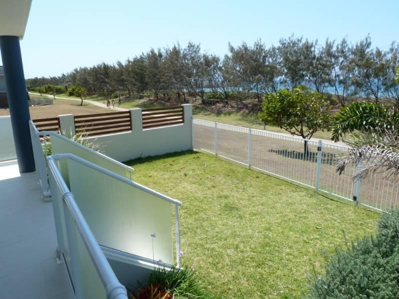 1/19 East Point Drive, Mackay Harbour QLD 4740