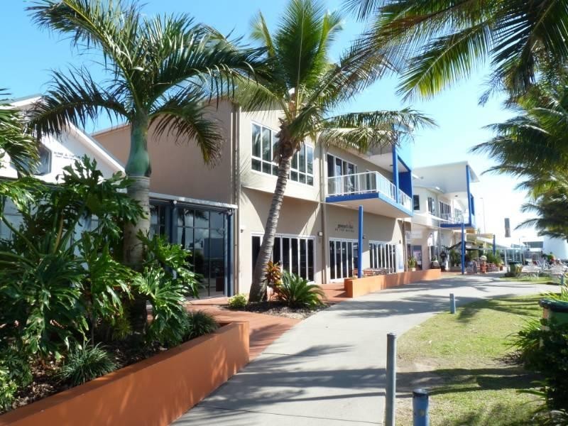 Unit 18/6 Megan Place, Mackay Harbour QLD 4740