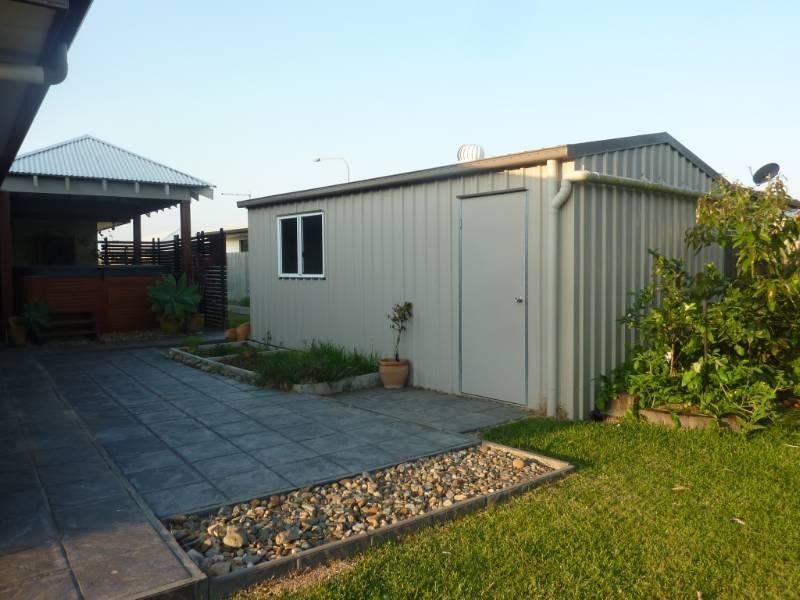 34 Gingham Street, Glenella QLD 4740